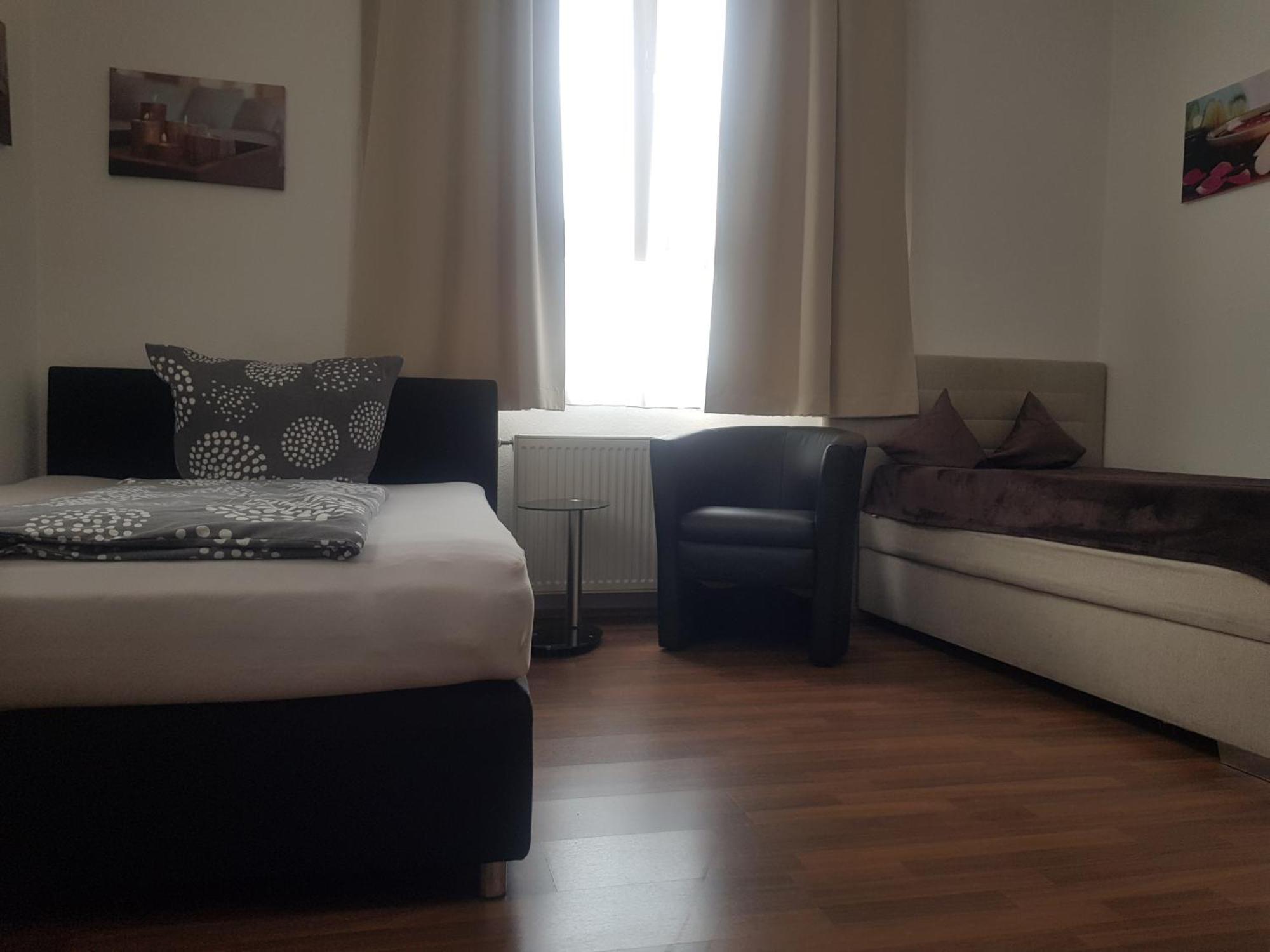 Ferienwohnung Fiwa Fewo-1 Und Fewo-2 Pirmasens Chambre photo